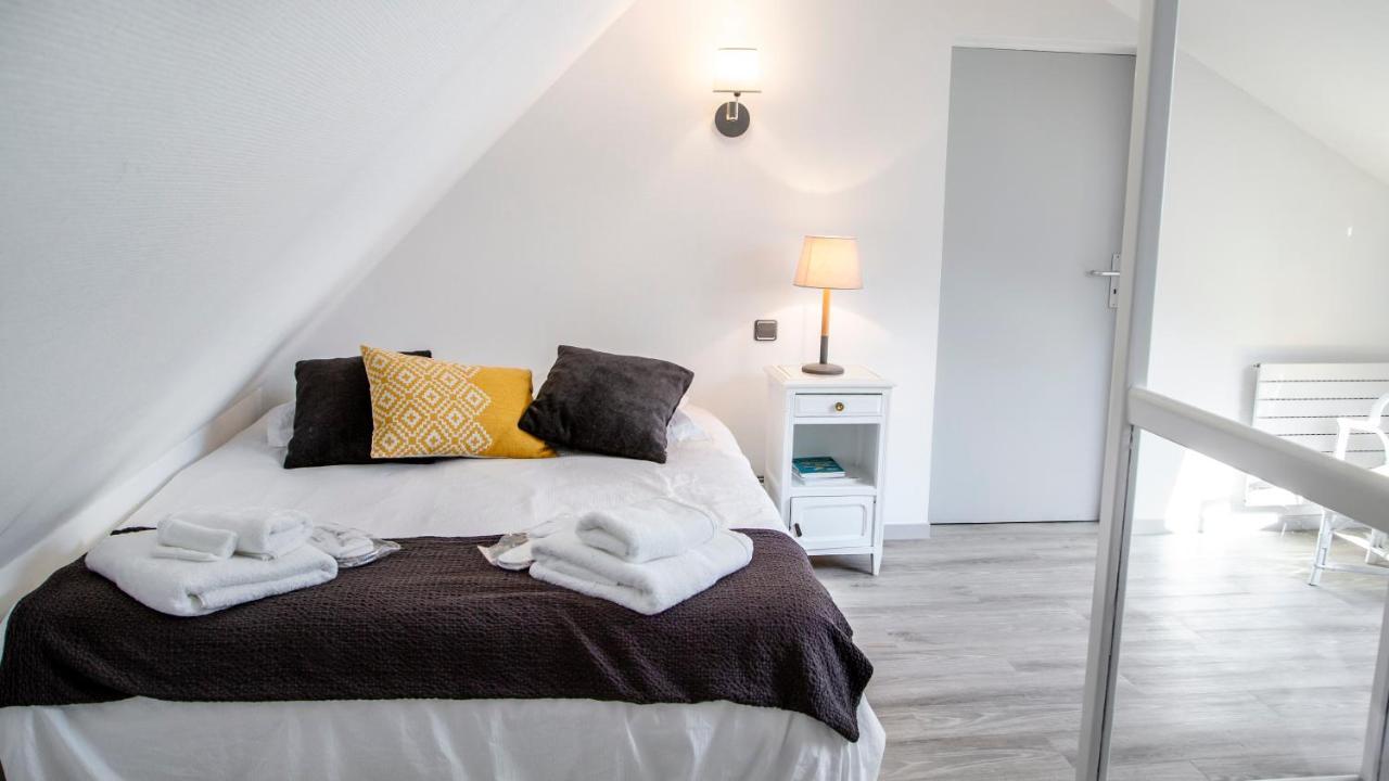 Le Champ Du Renne Bed and Breakfast Λε Μανς Εξωτερικό φωτογραφία